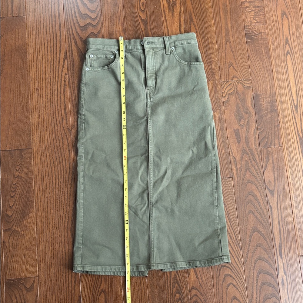 NWT Banana Republic Denim Pencil Skirt - Olive Green - Picture 5 of 9